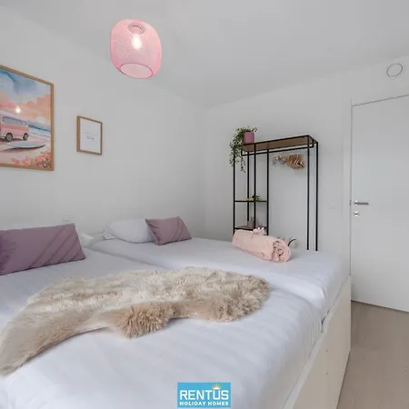 Sea En Rose - Family Near And Centre * أوستيند